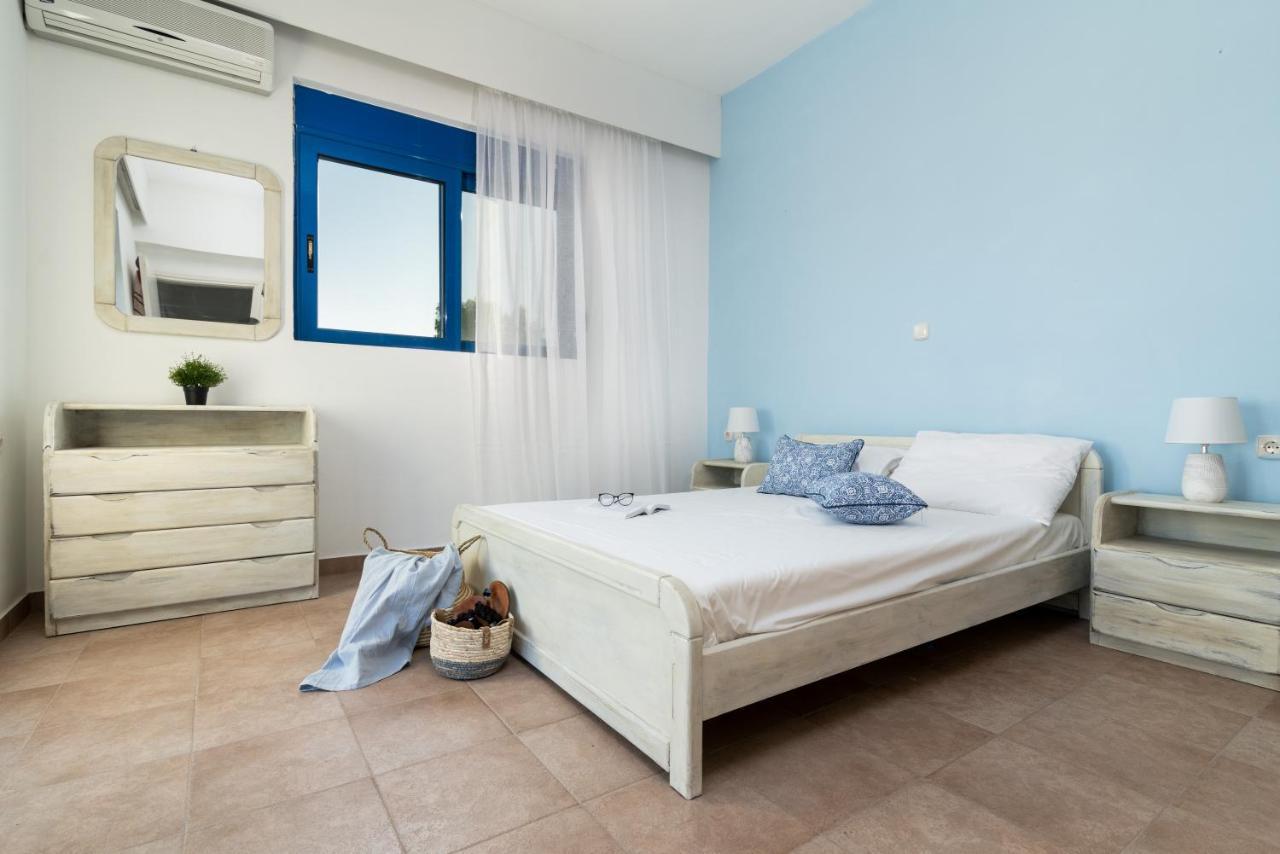 The "Perfect Beach House" Villa Lakhania Exteriör bild
