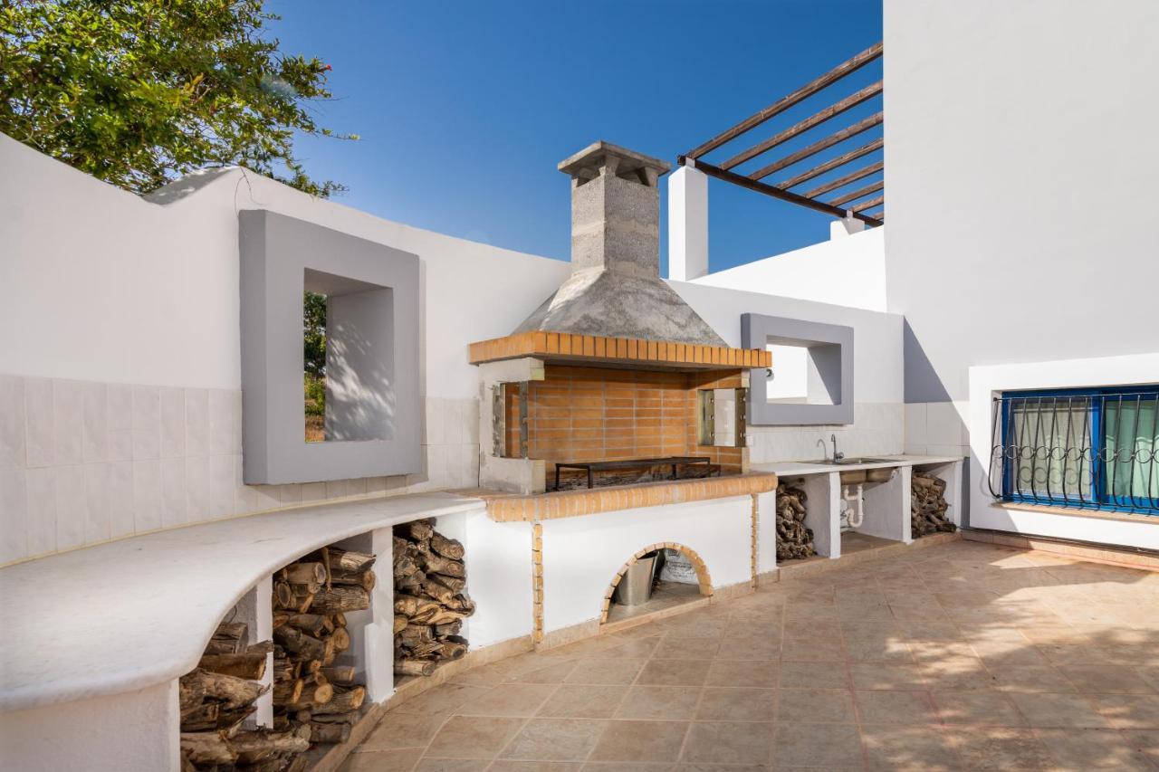 The "Perfect Beach House" Villa Lakhania Exteriör bild
